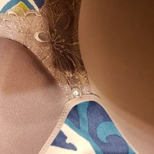 Bali Intimates & Sleepwear - 38E (dd) bra Bali Intimates & Sleepwear - 38E (dd) bra